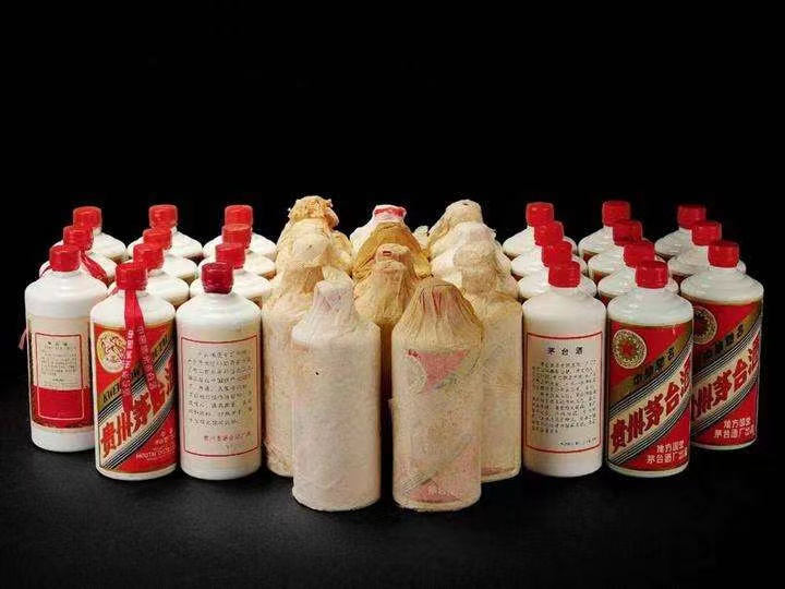 石家庄日照岚山回收酒价格哪里回收(附近上门回收茅台酒）?